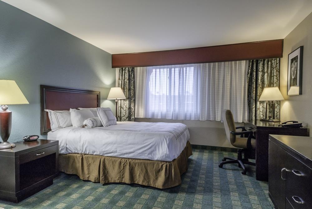 Causeway Bay Hotel Lansing Exterior foto