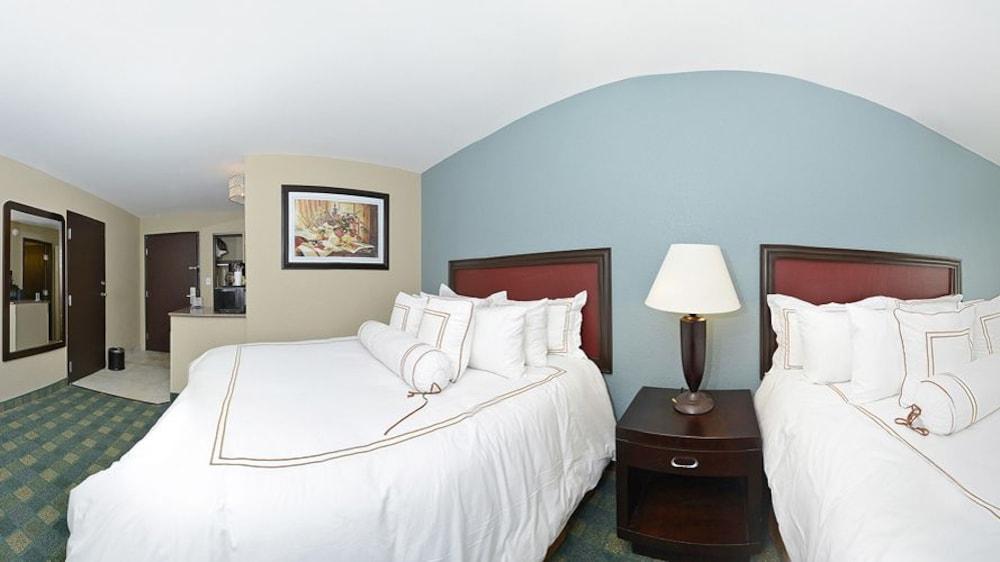 Causeway Bay Hotel Lansing Exterior foto